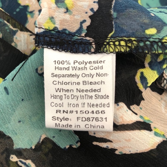 EUC- Stitch Fix Blouse - Picture 5 of 5